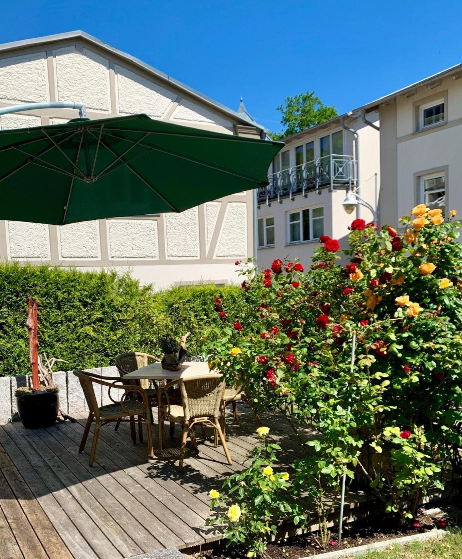Villa-Rosengarten-Ferienwohnung-Baumhaus-Mit-Seeblick Sassnitz Zewnętrze zdjęcie
